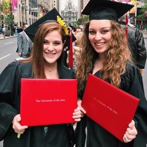 Meet your Posher, Ari